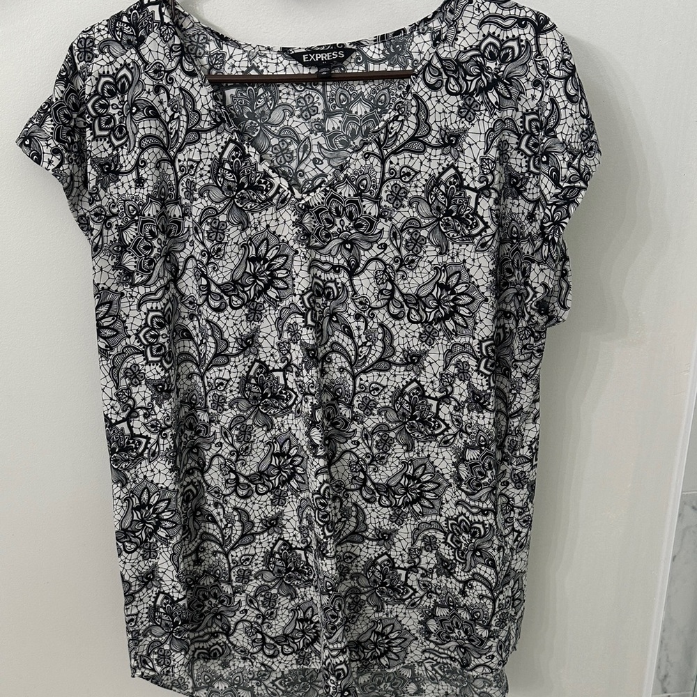 Express Black and White Lace Print Blouse